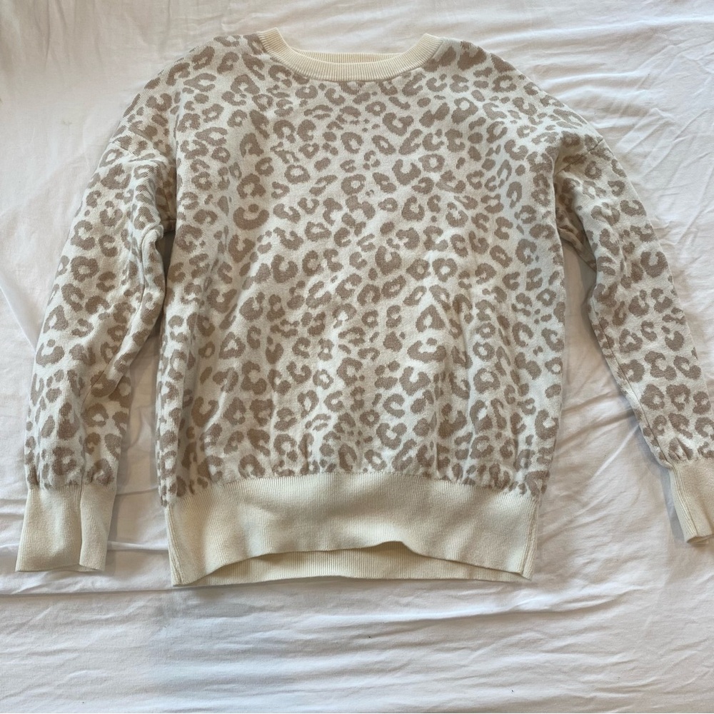 GAP girls chetah print sweater